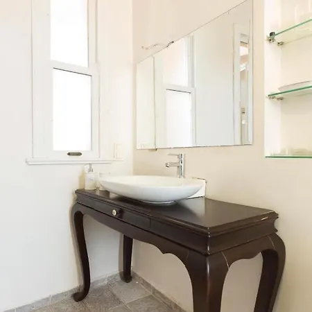 Great Location & 1bd &1lvr **taksim*galata** * Istanbul
